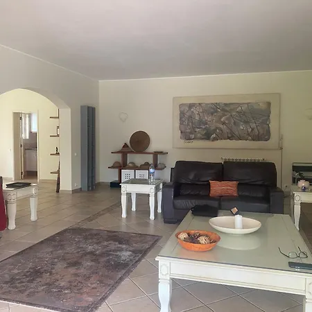 Villa Golfinho *