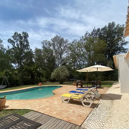 Villa Golfinho *